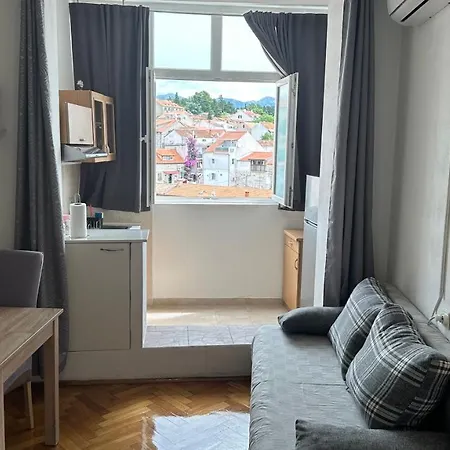 Апартаменты Trpimira Street Сплит